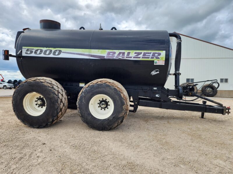 #2 ’20 Balzer 5000 Gallon Tanker w. Steerable Axle