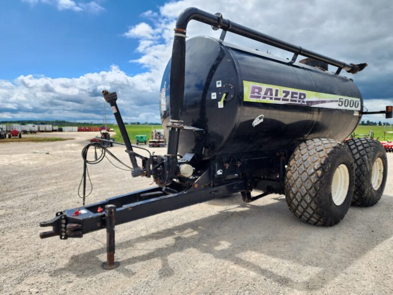 #2 ’20 Balzer 5000 Gallon Tanker w. Steerable Axle