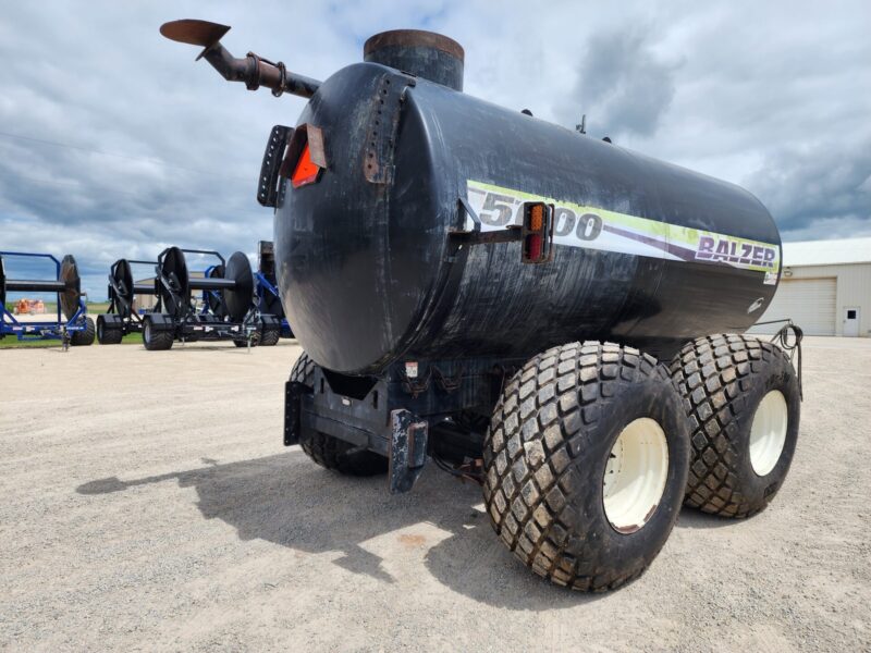 #2 ’20 Balzer 5000 Gallon Tanker w. Steerable Axle