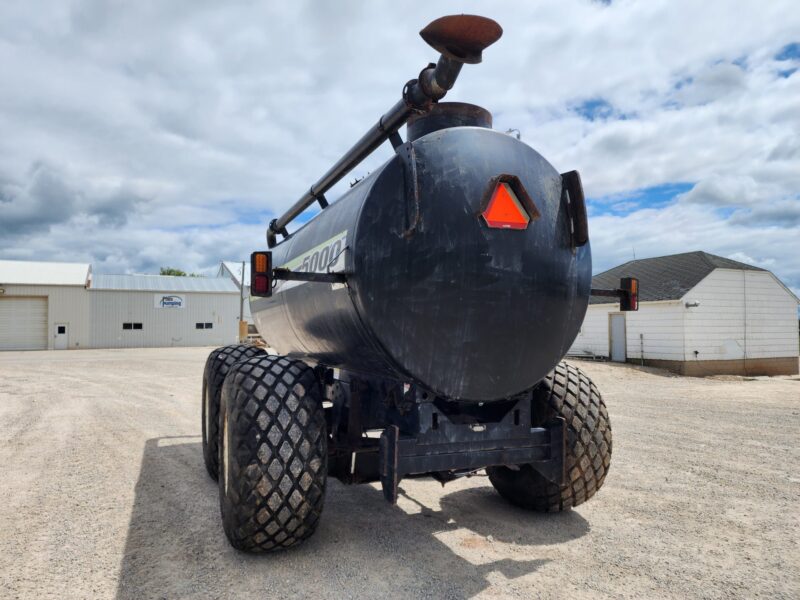 #2 ’20 Balzer 5000 Gallon Tanker w. Steerable Axle