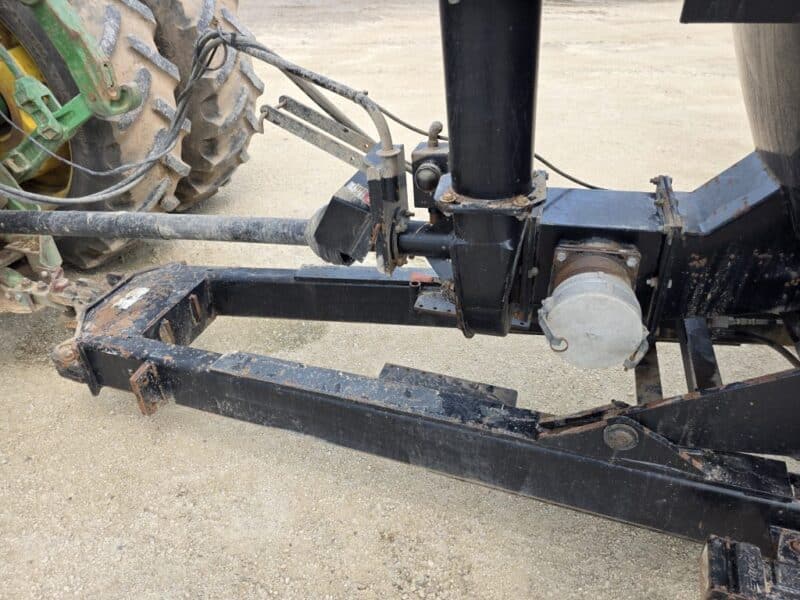 #3 ’20 Balzer 5000 Gallon Tanker w. Steerable Axle