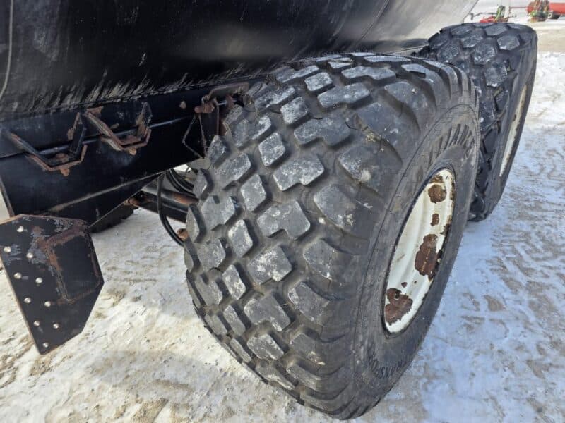 #3 ’20 Balzer 5000 Gallon Tanker w. Steerable Axle