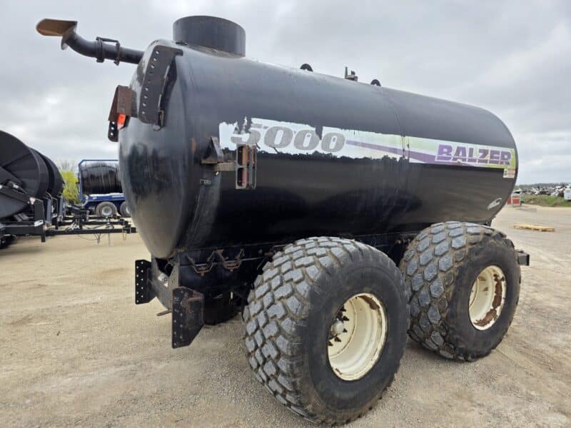 #3 ’20 Balzer 5000 Gallon Tanker w. Steerable Axle