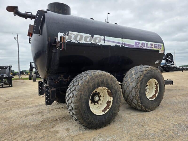 #3 ’20 Balzer 5000 Gallon Tanker w. Steerable Axle