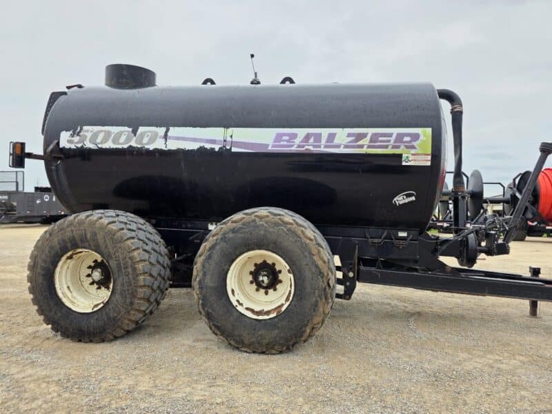#3 ’20 Balzer 5000 Gallon Tanker w. Steerable Axle