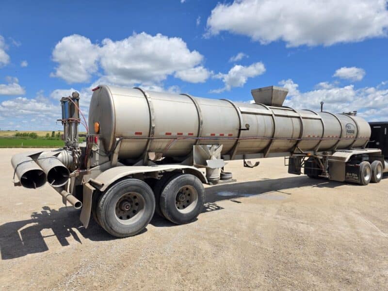 Dual 12″ T-106 2006 West-Mark 6400 Gallon Stainless Semi Tanker