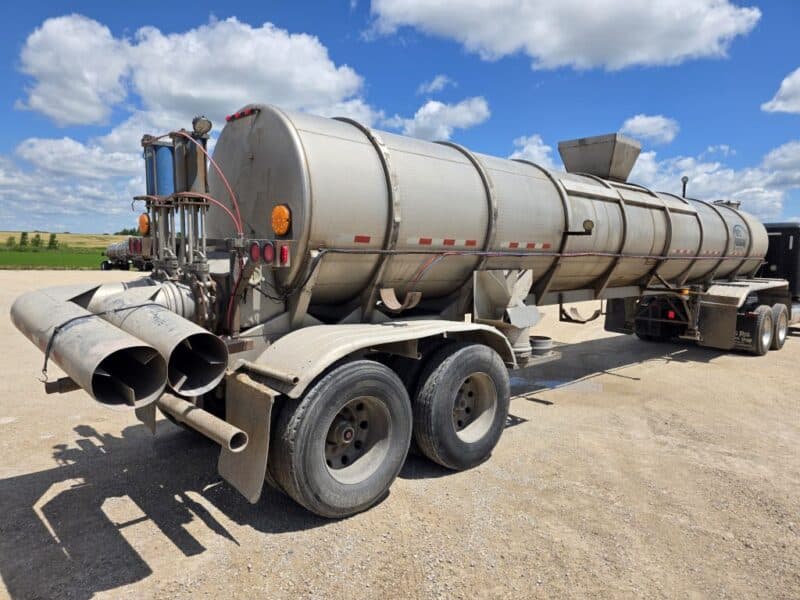 Dual 12″ T-106 2006 West-Mark 6400 Gallon Stainless Semi Tanker