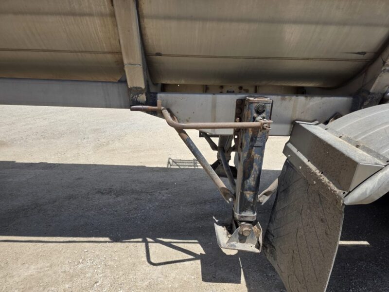Dual 12″ T-106 2006 West-Mark 6400 Gallon Stainless Semi Tanker