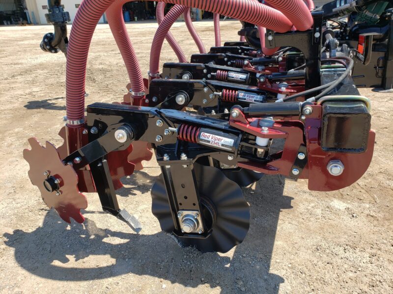 NEW ZML Toolbar with 8 Red Viper Gen 2 Row Units