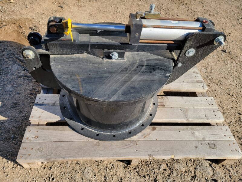 New Steel 20″ Manway with Opening Air Cylinder