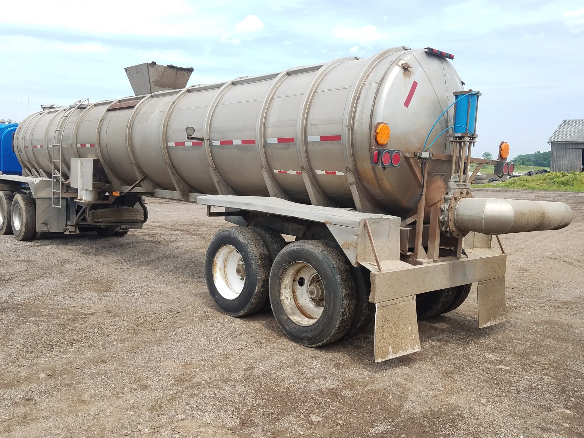 12" Semi Manure Tanker