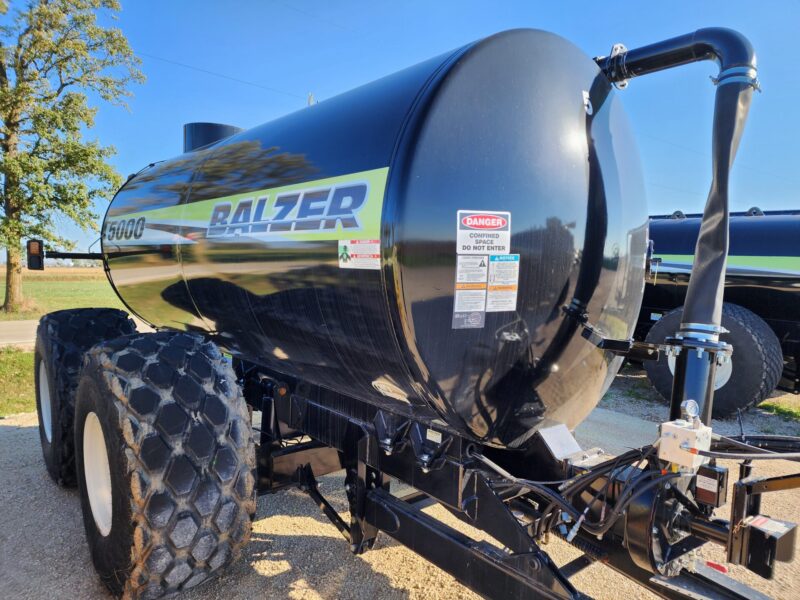New ’23 Balzer 5000 Gallon Tanker Low Spread Pan n Hyd. Brakes!