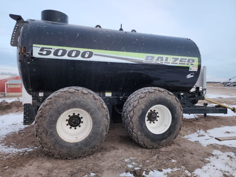 #4 Balzer 5000 Gallon Tanker w. Steerable Axle