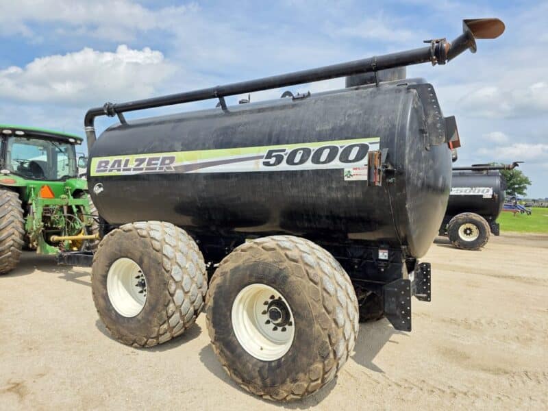 #4 Balzer 5000 Gallon Tanker w. Steerable Axle