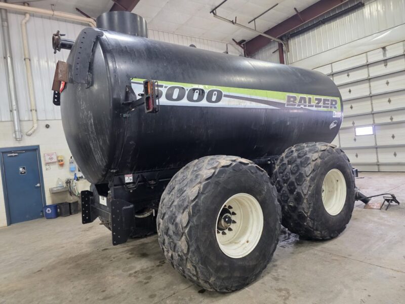 #4 Balzer 5000 Gallon Tanker w. Steerable Axle