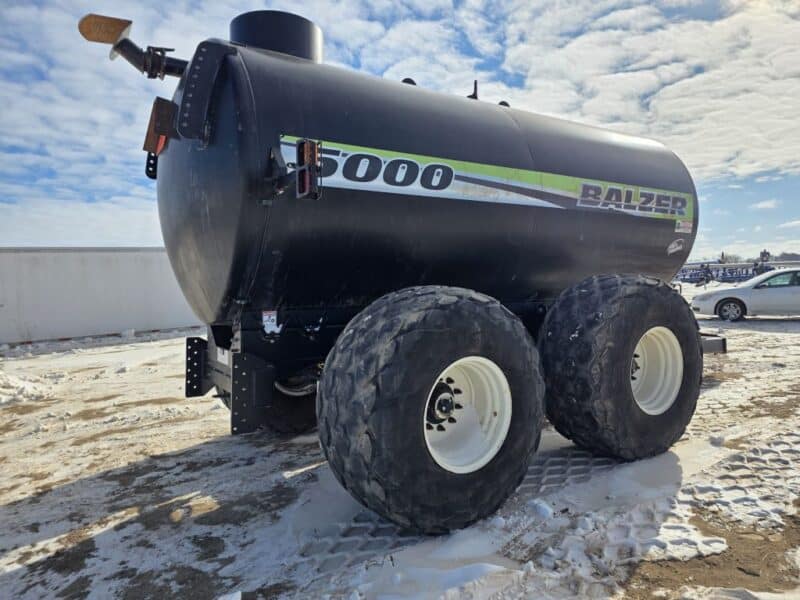 #4 Balzer 5000 Gallon Tanker w. Steerable Axle