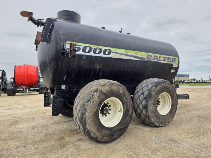 #4 Balzer 5000 Gallon Tanker w. Steerable Axle