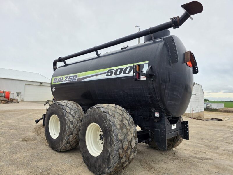 #4 Balzer 5000 Gallon Tanker w. Steerable Axle