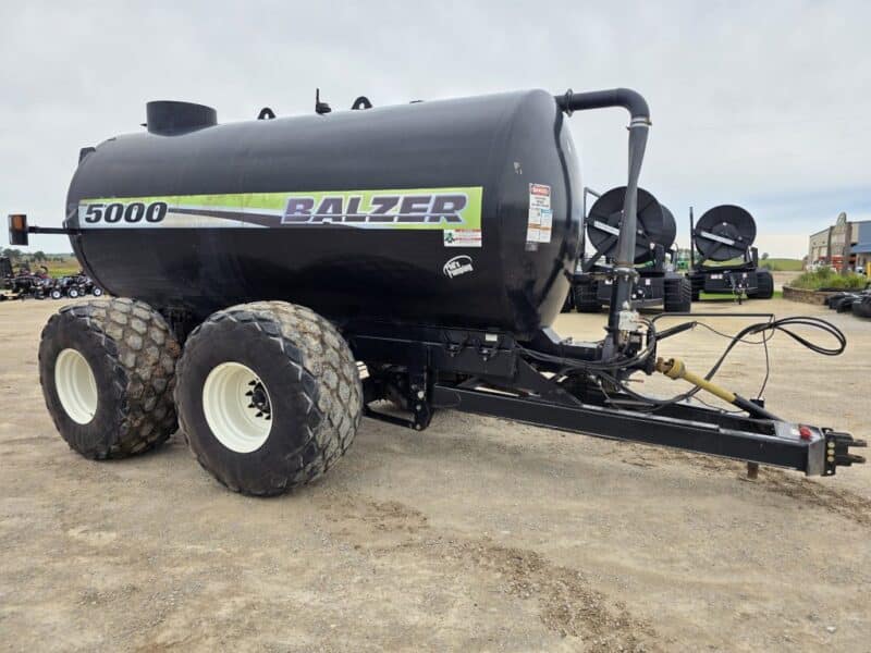 #4 Balzer 5000 Gallon Tanker w. Steerable Axle