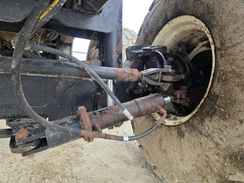 #4 Balzer 5000 Gallon Tanker w. Steerable Axle