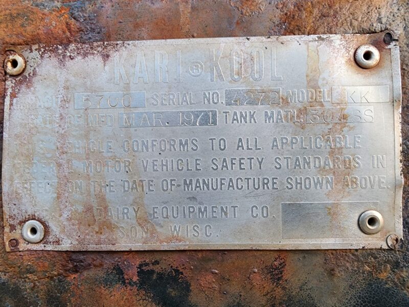 U-4654 1971 Kari-Kool 5700 Gallon Stainless Steel Semi Tanker