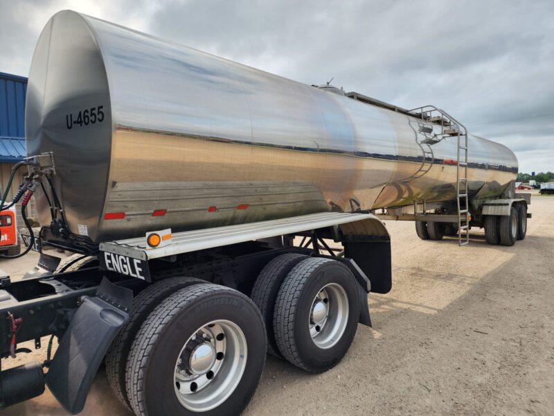 U-4655 2000 Engle 6500 Gallon Stainless Steel Semi Tanker