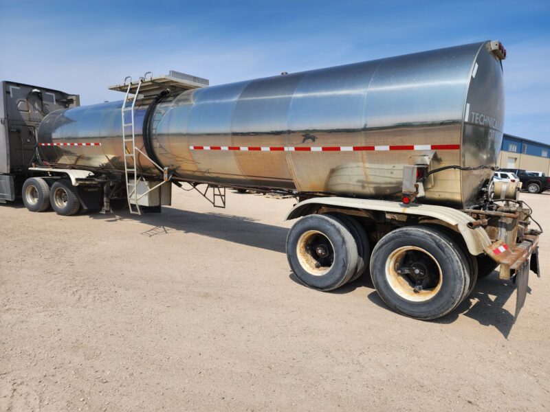 U-4659 1986 Fruehauf 7000 Gallon Stainless Steel Semi Tanker