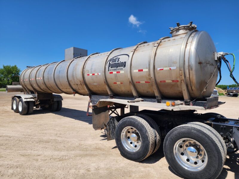 U-4688 1978 Kari-Kool 6500 Gallon Stainless Steel Semi Tanker