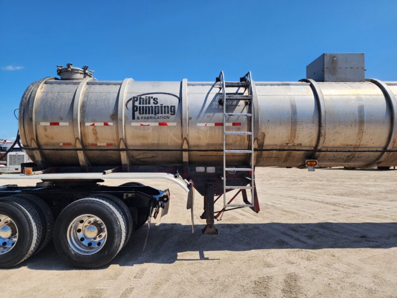 U-4688 1978 Kari-Kool 6500 Gallon Stainless Steel Semi Tanker