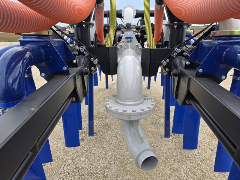 New 48′ Dribble Bar with 4″ Drop Hoses