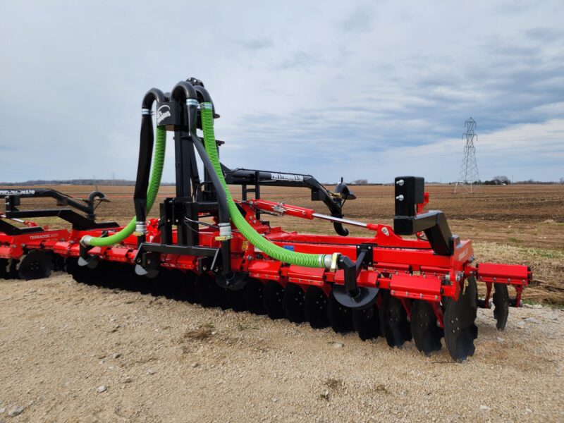 New Phil’s Pumping 20′ Pottinger Disc Manure Incorporator w. 6″ Swing pipe