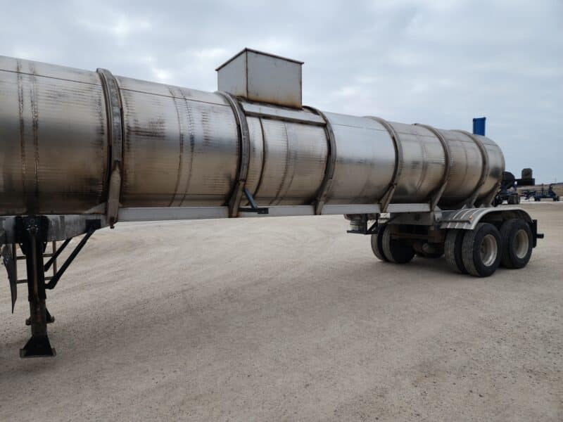 U-4746 1996 West-Mark 6700 Gallon Stainless Steel Semi Tanker