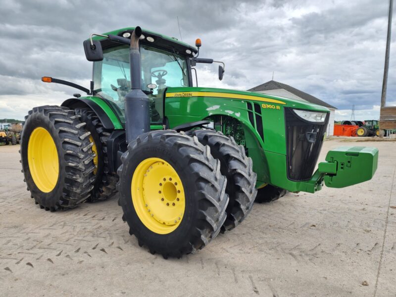 2013 JOHN DEERE 8360R, 360HP, MFWD, 9570 Hours, Pre Def, Front & Rear Duals