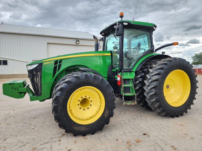 2013 JOHN DEERE 8360R, 360HP, MFWD, 9570 Hours, Pre Def, Front & Rear Duals