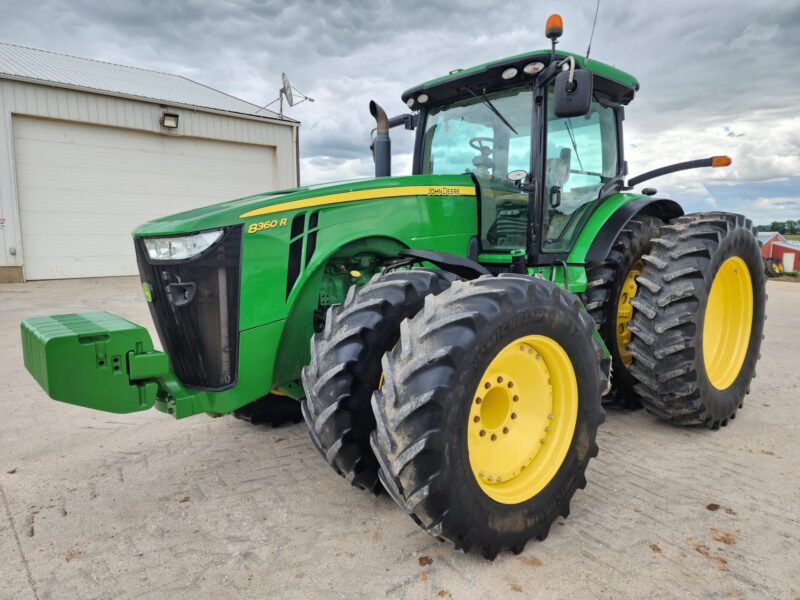 2013 JOHN DEERE 8360R, 360HP, MFWD, 9570 Hours, Pre Def, Front & Rear Duals