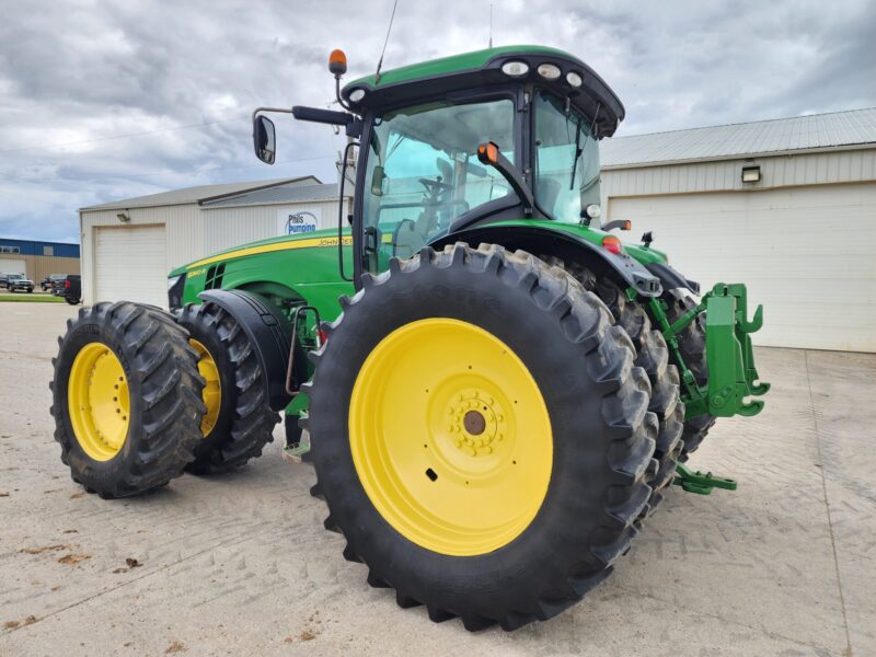 2013 JOHN DEERE 8360R, 360HP, MFWD, 9570 Hours, Pre Def, Front & Rear Duals