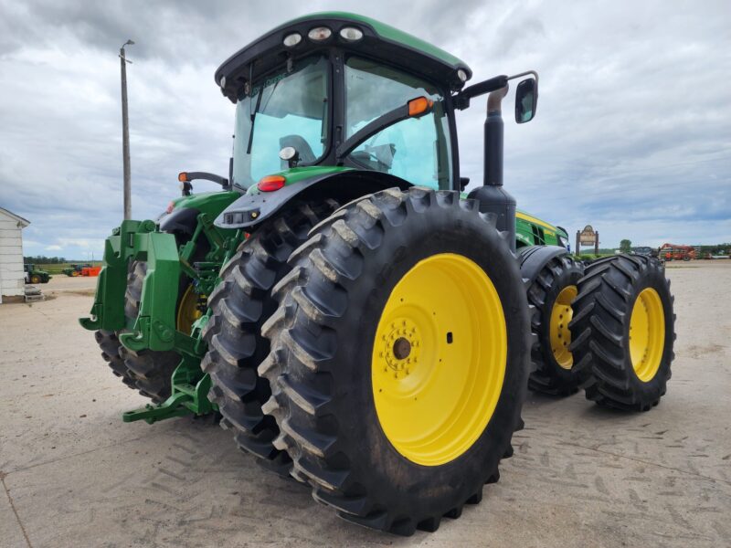 2013 JOHN DEERE 8360R, 360HP, MFWD, 9570 Hours, Pre Def, Front & Rear Duals