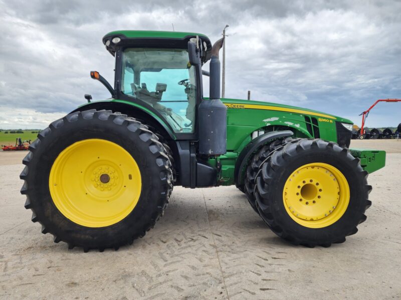 2013 JOHN DEERE 8360R, 360HP, MFWD, 9570 Hours, Pre Def, Front & Rear Duals