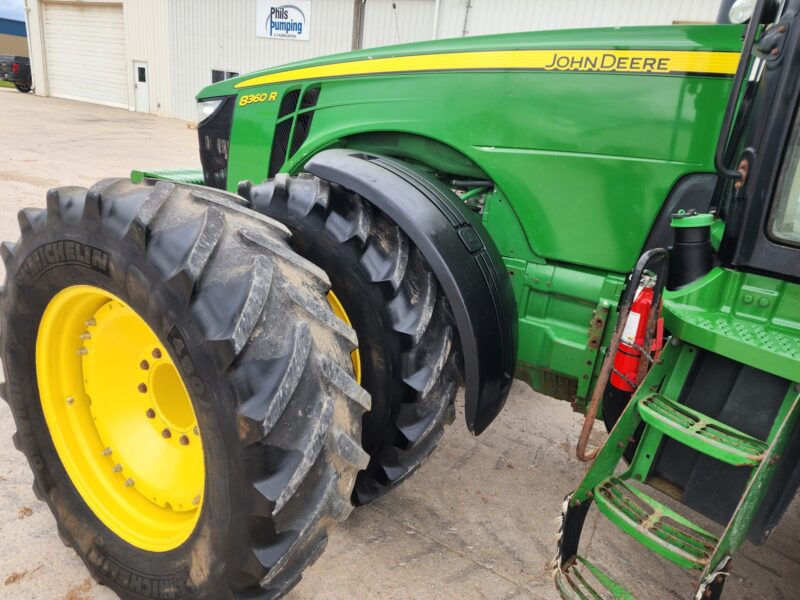 2013 JOHN DEERE 8360R, 360HP, MFWD, 9570 Hours, Pre Def, Front & Rear Duals