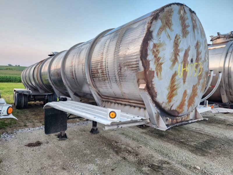 U-4753 1991 West-Mark 6700 Gallon Stainless Steel Semi Tanker