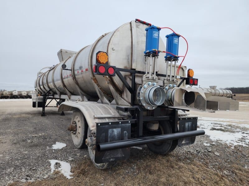 U-4740 2001 West-Mark 6700 Gallon Stainless Steel Semi Tanker