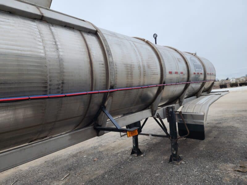 U-4740 2001 West-Mark 6700 Gallon Stainless Steel Semi Tanker