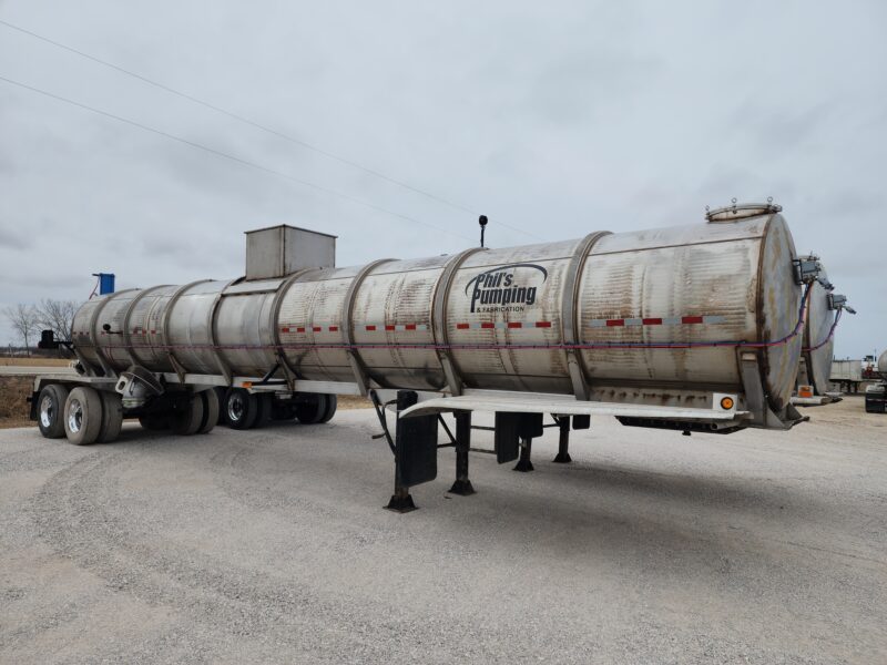 U-4753 1991 West-Mark 6700 Gallon Stainless Steel Semi Tanker