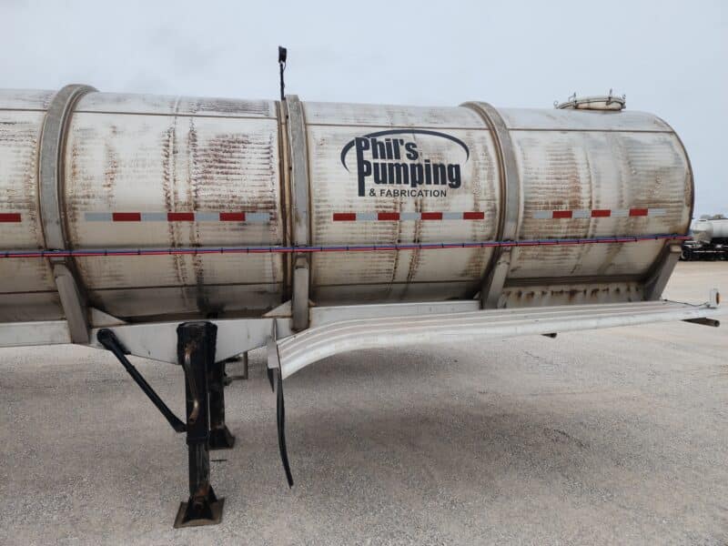 U-4753 1991 West-Mark 6700 Gallon Stainless Steel Semi Tanker