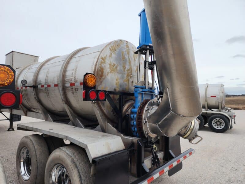 U-4753 1991 West-Mark 6700 Gallon Stainless Steel Semi Tanker