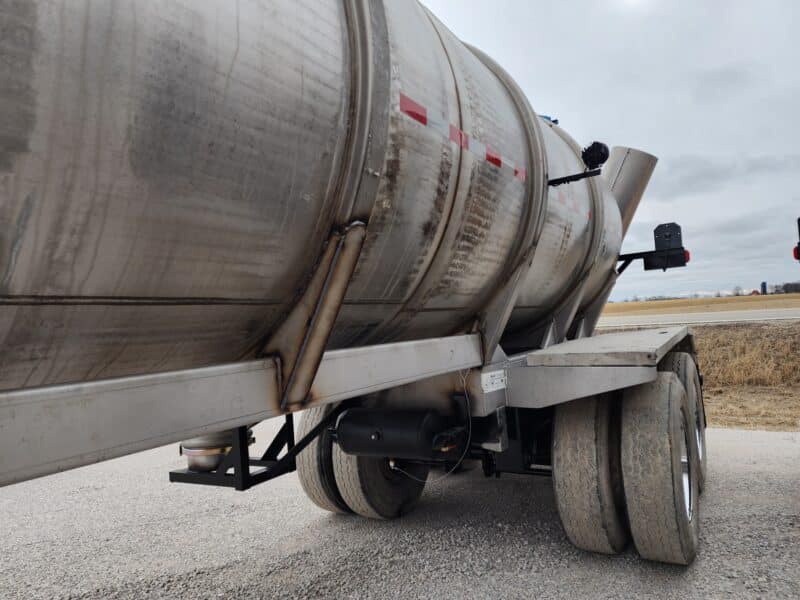 U-4753 1991 West-Mark 6700 Gallon Stainless Steel Semi Tanker