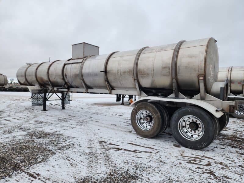 U-4754 1996 West-Mark 6700 Gallon Stainless Steel Semi Tanker