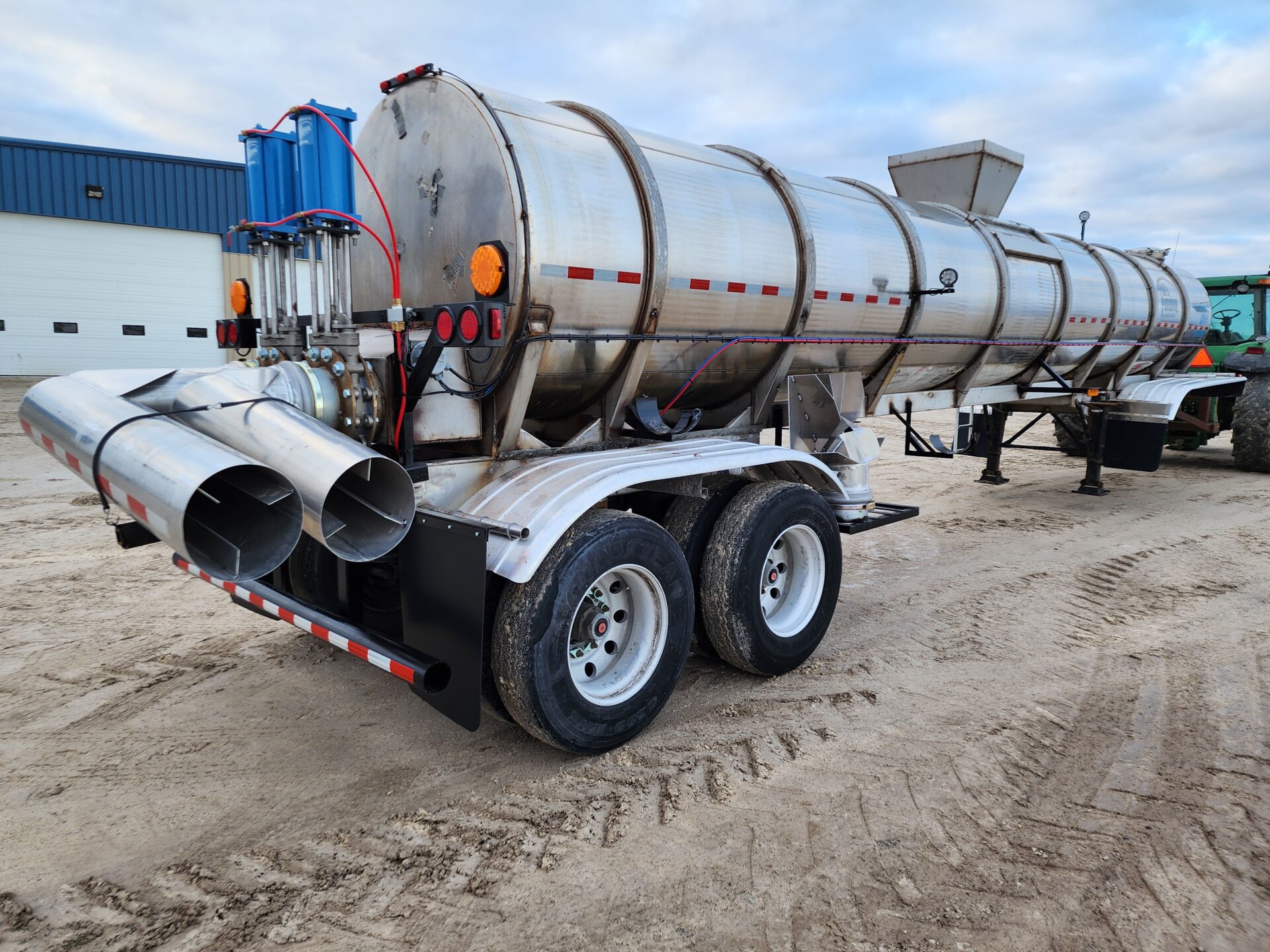 Semi Tanker Manure Spreaders