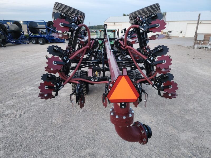 NEW 34′ Pull-type ZML Toolbar w. 17 Red Viper Gen 4 Row Units