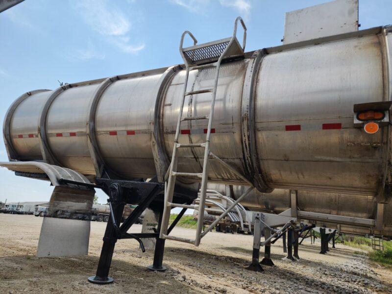 U-4758 6500 Gallon Stainless Steel Semi Tanker- 18″ Unload